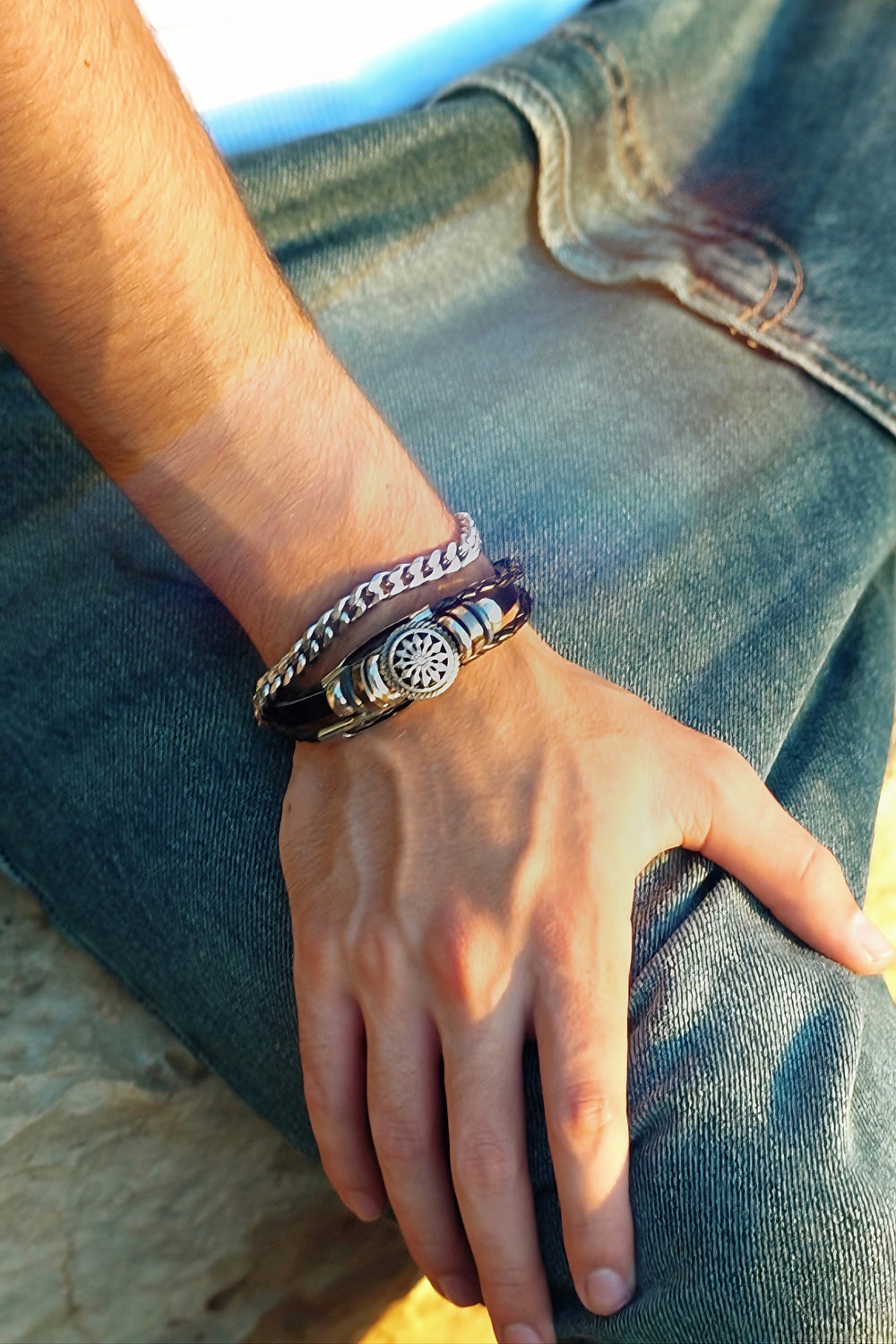 צמיד ״הכיוון הנכון״ כסף